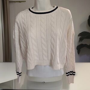 Jessica Simpson, Size Medium, Cropped, Crew Neck Sweater Cozy, Preppy Cable Knit